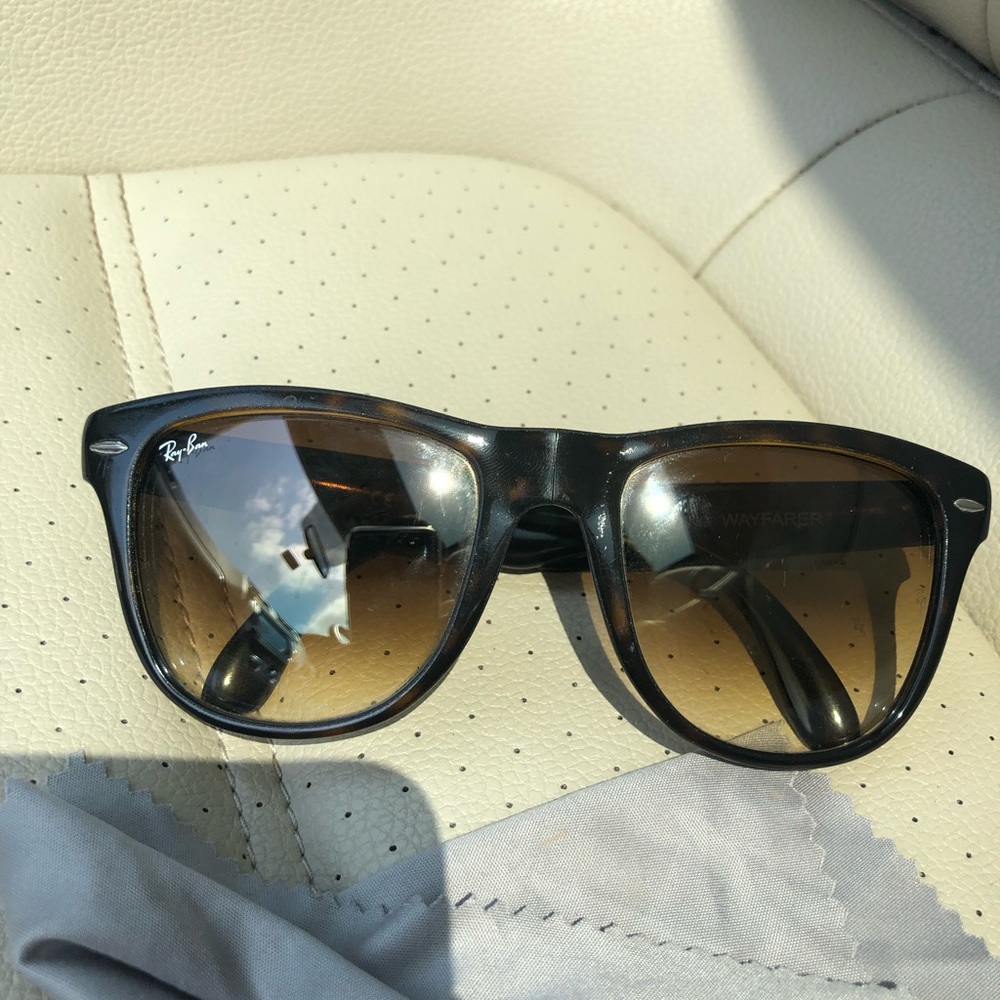 Folding Wayfarer Brown Sunglasses